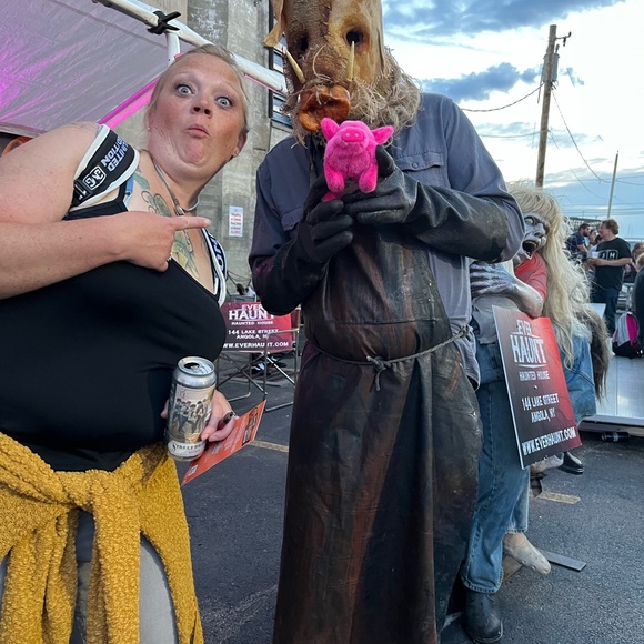 Meet your Posher, Kendra - Picture 10 of 10